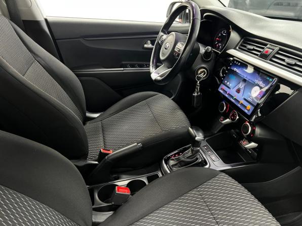 Kia Rio IV с пробегом 2018 года, цена 1 299 000 рублей, 144044 км, седан, Автокод Объявления