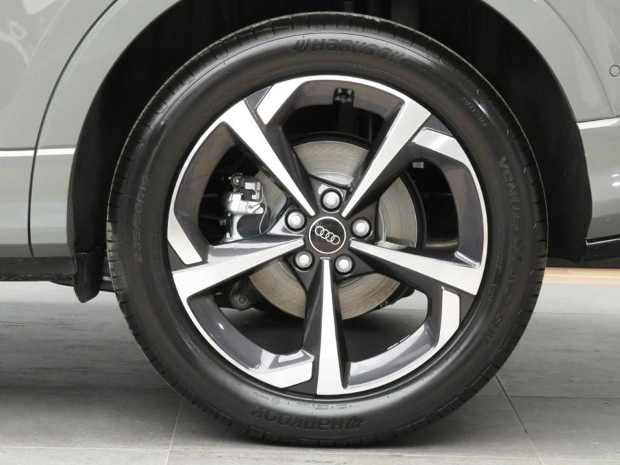Audi Q3 II (F3) Санкт-Петербург  - изображение 25