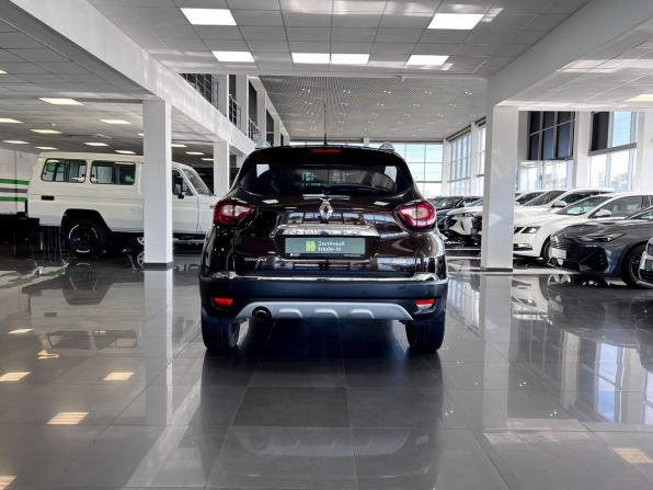 Renault Kaptur I с пробегом 2018 года, цена 1 595 000 рублей, 101370 км, внедорожник, Автокод Объявления