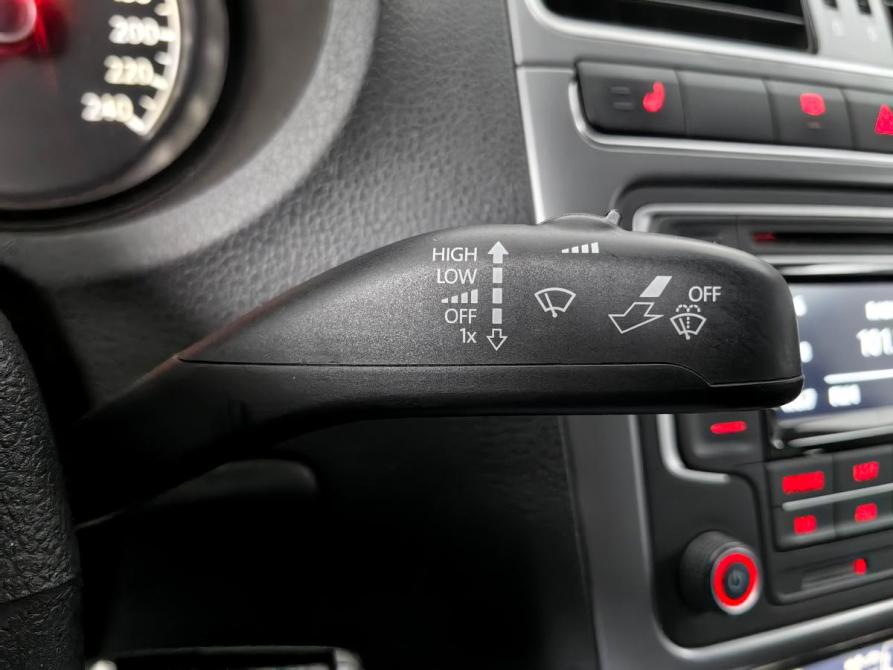 Volkswagen Polo V Рестайлинг Москва  - изображение 15