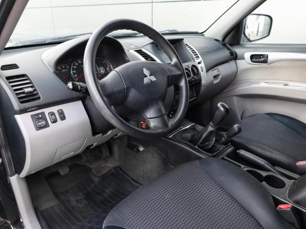 Mitsubishi Pajero Sport II Рестайлинг с пробегом 2013 года, цена 1 598 000 рублей, 199701 км, внедорожник, Автокод Объявления