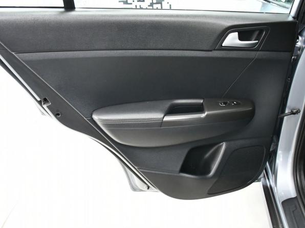 Kia Sportage IV Рестайлинг с пробегом 2018 года, цена 2 147 000 рублей, 113700 км, внедорожник, Автокод Объявления