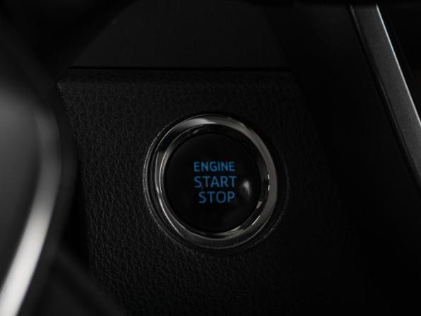 Toyota Camry VIII (XV70) с пробегом 2019 года, цена 2 699 000 рублей, 175479 км, седан, Автокод Объявления
