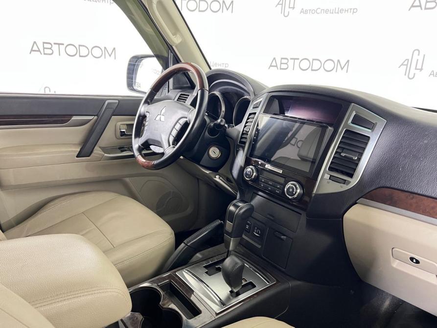 Mitsubishi Pajero IV Рестайлинг 2 Москва  - изображение 10
