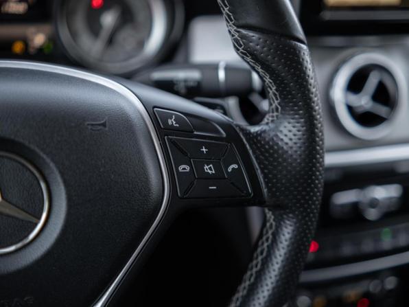 Mercedes-Benz GLA I (X156) с пробегом 2015 года, цена 1 799 000 рублей, 116025 км, внедорожник, Автокод Объявления