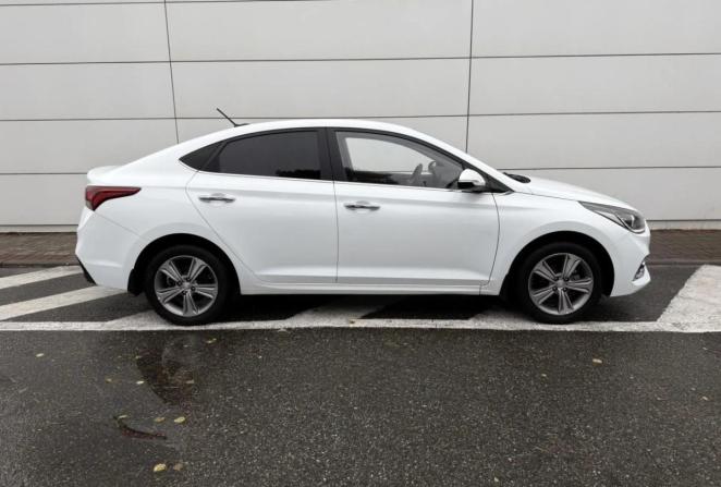 Hyundai Solaris I Рестайлинг с пробегом 2017 года, цена 1 650 000 рублей, 34369 км, седан, Автокод Объявления
