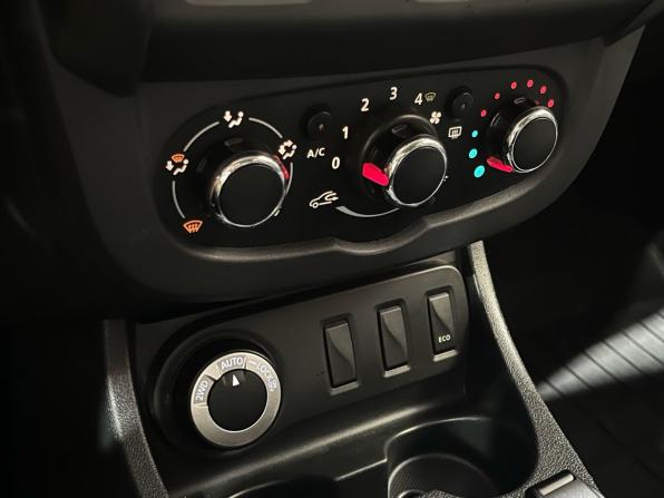 Renault Duster I Рестайлинг с пробегом 2017 года, цена 1 094 000 рублей, 135545 км, внедорожник, Автокод Объявления