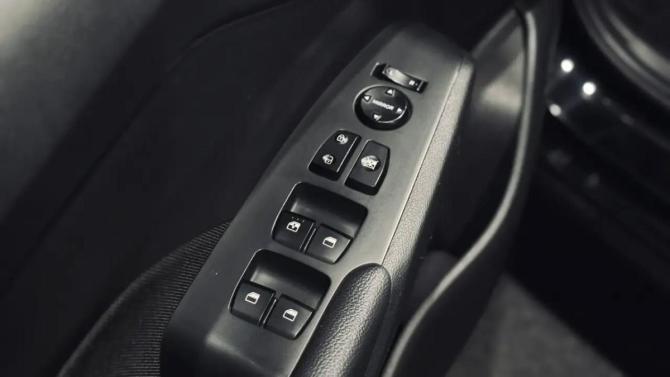 Hyundai Solaris II Рестайлинг с пробегом 2022 года, цена 1 780 000 рублей, 52500 км, седан, Автокод Объявления