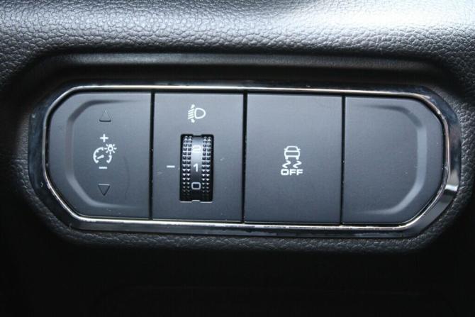 Haval Jolion I Рестайлинг с пробегом 2025 года, цена 1 719 000 рублей, 25000 км, внедорожник, Автокод Объявления