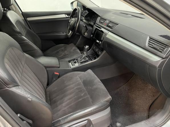 Skoda Superb III с пробегом 2016 года, цена 1 499 000 рублей, 169758 км, лифтбек, Автокод Объявления