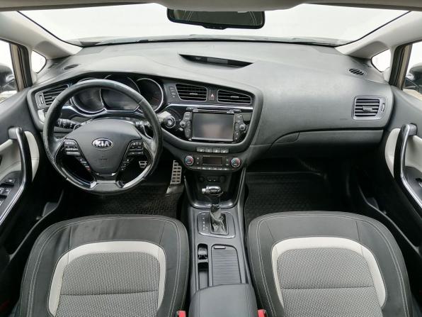 Kia Ceed II с пробегом 2013 года, цена 985 000 рублей, 260942 км, хэтчбек, Автокод Объявления