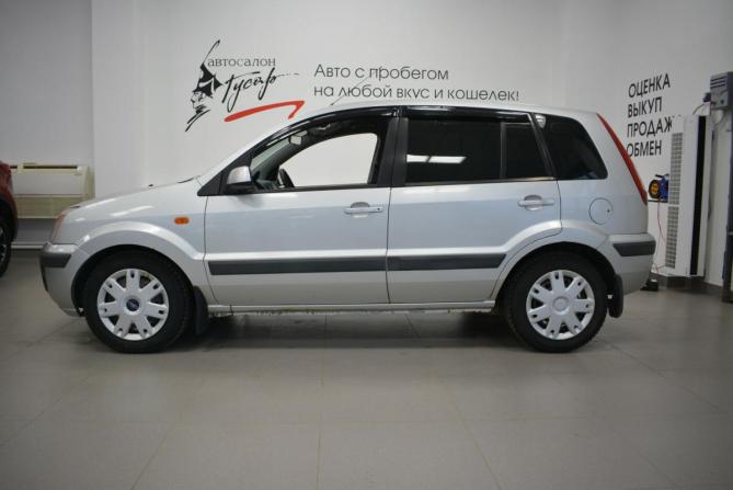 Ford Fusion I Рестайлинг с пробегом 2006 года, цена 399 000 рублей, 140000 км, хэтчбек, Автокод Объявления