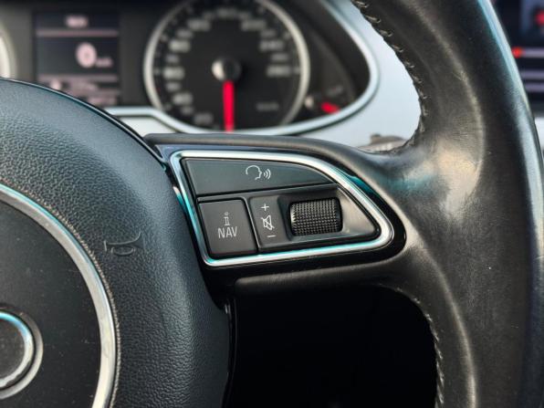 Audi A4 IV (B8) Рестайлинг с пробегом 2015 года, цена 1 280 000 рублей, 158508 км, седан, Автокод Объявления