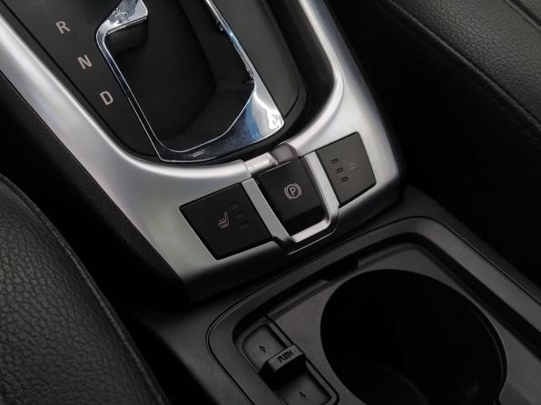 Opel Antara I Рестайлинг с пробегом 2013 года, цена 1 060 000 рублей, 111988 км, внедорожник, Автокод Объявления
