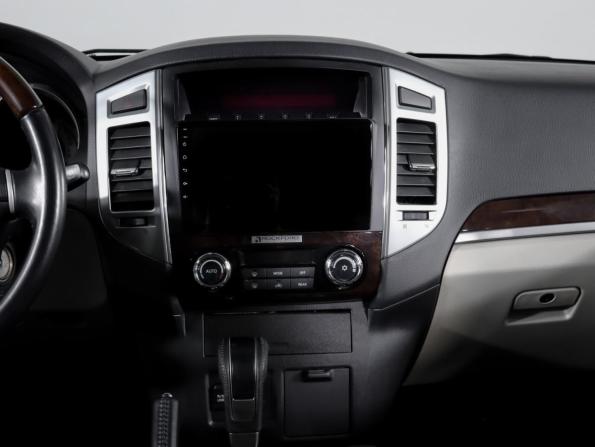 Mitsubishi Pajero IV Рестайлинг 2 с пробегом 2019 года, цена 3 803 961 рубль, 57296 км, внедорожник, Автокод Объявления