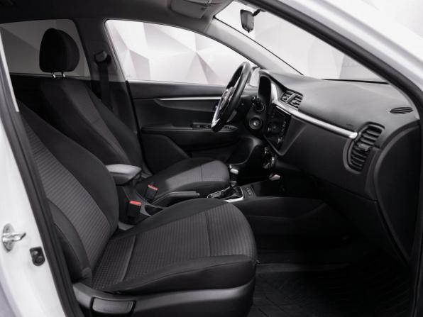 Kia Rio IV Рестайлинг с пробегом 2020 года, цена 1 790 000 рублей, 79892 км, седан, Автокод Объявления