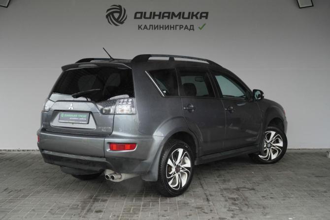 Mitsubishi Outlander II Рестайлинг с пробегом 2012 года, цена 1 465 000 рублей, 245854 км, внедорожник, Автокод Объявления