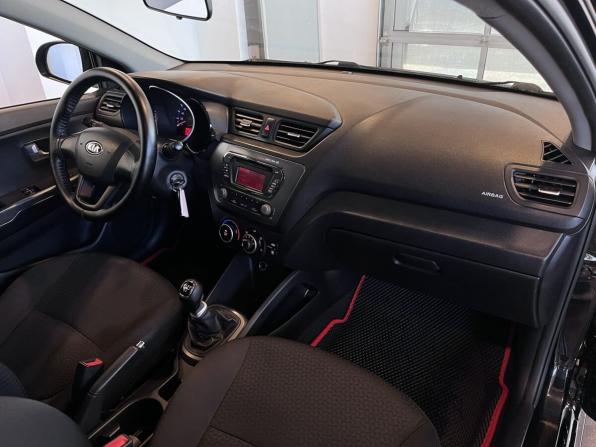 Kia Rio III с пробегом 2015 года, цена 695 000 рублей, 157658 км, седан, Автокод Объявления