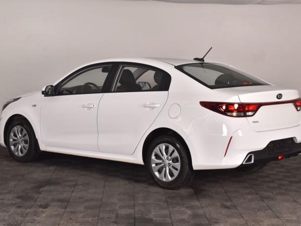 Kia Rio IV Рестайлинг с пробегом 2021 года, цена 1 210 000 рублей, 65658 км, седан, Автокод Объявления