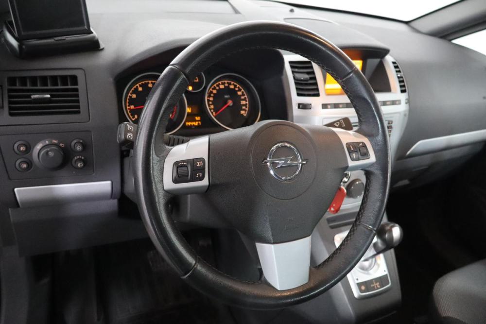 Opel Zafira B Рестайлинг Санкт-Петербург  - изображение 9