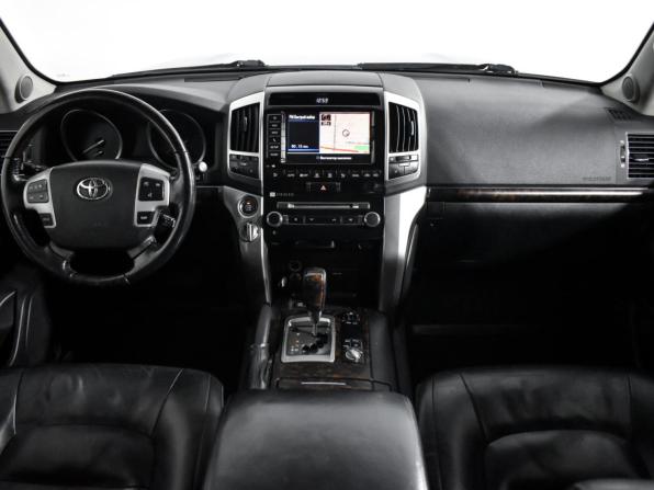 Toyota Land Cruiser 200 Series Рестайлинг 1 с пробегом 2013 года, цена 2 755 000 рублей, 303959 км, внедорожник, Автокод Объявления