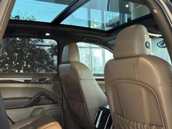 Porsche Cayenne II (958) с пробегом 2011 года, цена 1 990 000 рублей, 192869 км, внедорожник, Автокод Объявления