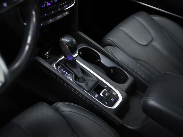 Hyundai Santa Fe IV с пробегом 2018 года, цена 2 390 000 рублей, 252872 км, внедорожник, Автокод Объявления