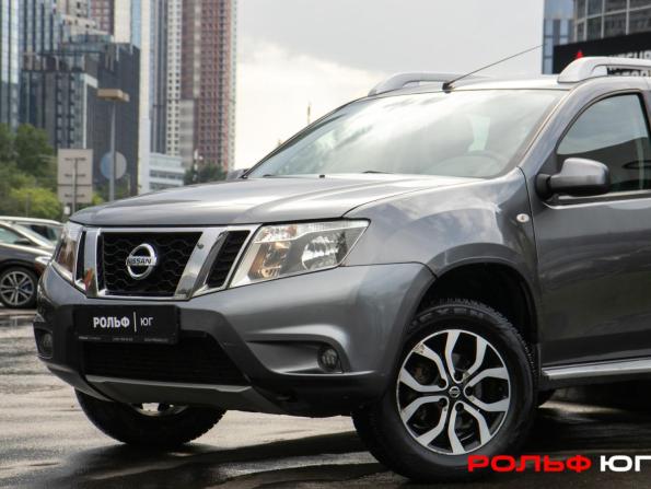 Nissan Terrano III (D10) с пробегом 2015 года, цена 1 048 000 рублей, 130139 км, внедорожник, Автокод Объявления