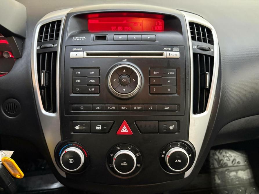 Kia Ceed I Рестайлинг Санкт-Петербург  - изображение 9