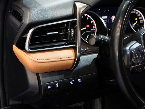Toyota Camry VIII (XV70) Рестайлинг с пробегом 2022 года, цена 3 649 000 рублей, 64500 км, седан, Автокод Объявления