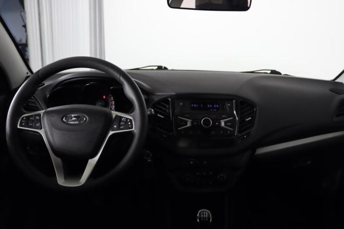 Lada (ВАЗ) Vesta I с пробегом 2018 года, цена 919 990 рублей, 70898 км, седан, Автокод Объявления