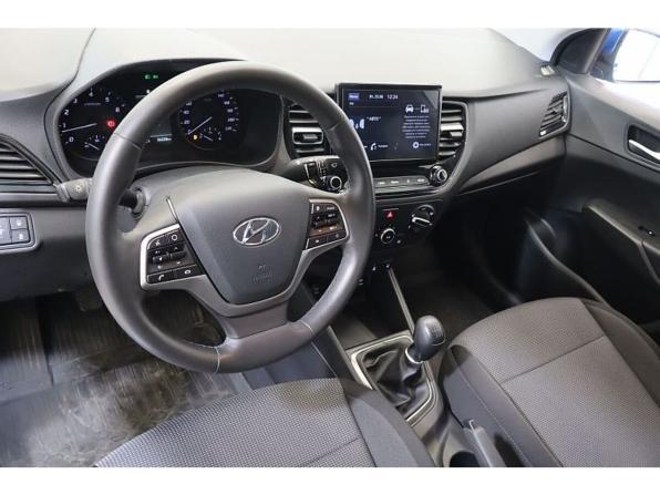Hyundai Solaris II Рестайлинг с пробегом 2021 года, цена 1 649 000 рублей, 26226 км, седан, Автокод Объявления