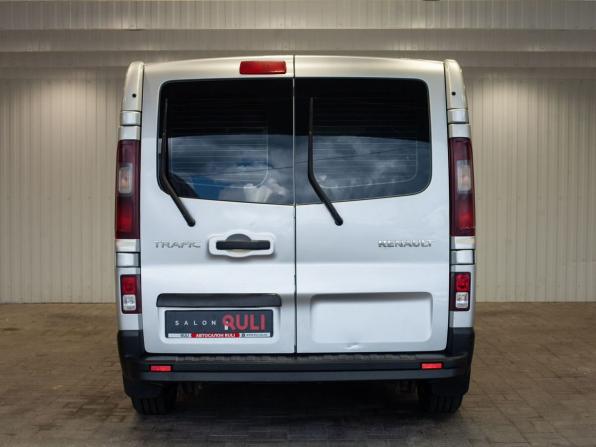 Renault Trafic III с пробегом 2015 года, цена 2 000 000 рублей, 143806 км, минивэн, Автокод Объявления