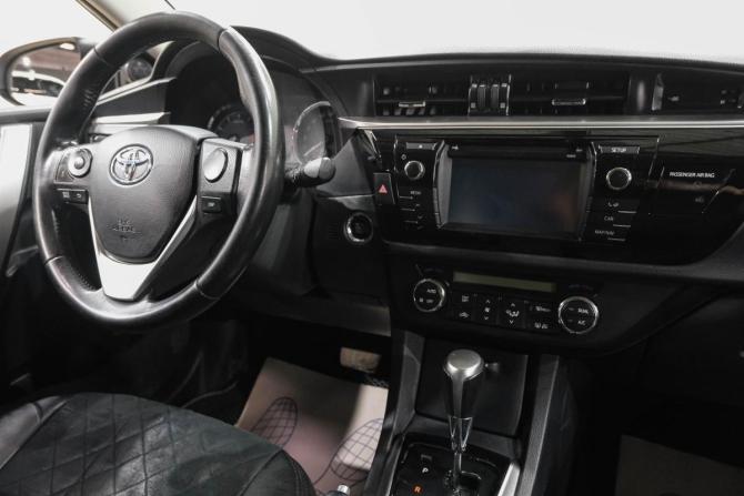 Toyota Corolla XI (E160 E170 E180) с пробегом 2013 года, цена 1 479 000 рублей, 157000 км, седан, Автокод Объявления