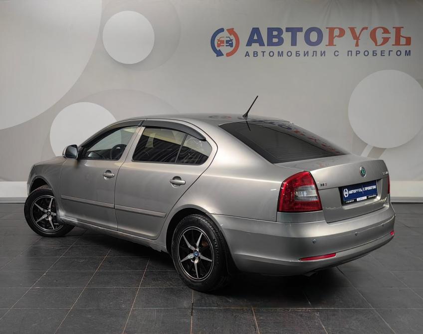 Skoda Octavia II (A5) Рестайлинг Москва  - изображение 2