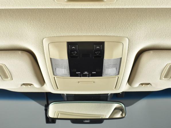 Toyota Land Cruiser Prado 150 Series Рестайлинг 3 с пробегом 2020 года, цена 4 999 995 рублей, 37572 км, внедорожник, Автокод Объявления