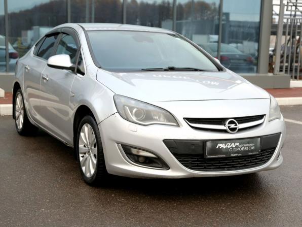 Opel Astra J Рестайлинг с пробегом 2013 года, цена 468 000 рублей, 221500 км, седан, Автокод Объявления