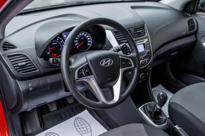 Hyundai Solaris I с пробегом 2011 года, цена 673 000 рублей, 115892 км, хэтчбек, Автокод Объявления