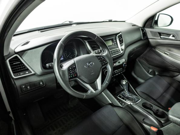Hyundai Tucson III с пробегом 2017 года, цена 1 699 585 рублей, 130105 км, внедорожник, Автокод Объявления