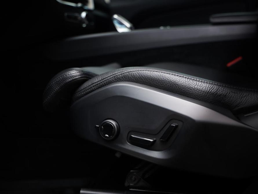 Volvo XC60 II Рестайлинг Санкт-Петербург  - изображение 24