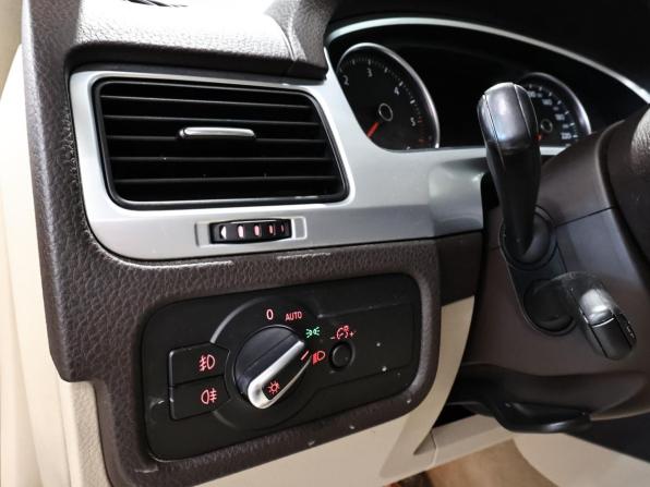 Volkswagen Touareg II с пробегом 2011 года, цена 2 440 500 рублей, 254000 км, внедорожник, Автокод Объявления