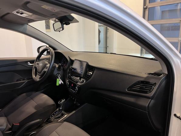 Hyundai Solaris II Рестайлинг с пробегом 2022 года, цена 1 700 000 рублей, 86046 км, седан, Автокод Объявления