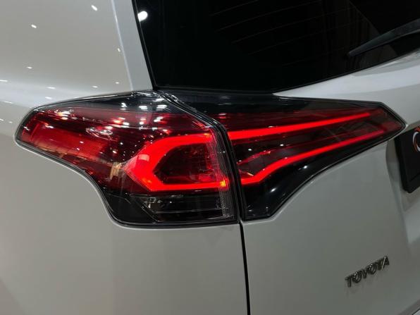 Toyota RAV4 IV (XA40) Рестайлинг с пробегом 2017 года, цена 2 240 000 рублей, 139600 км, внедорожник, Автокод Объявления