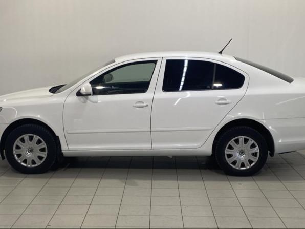 Skoda Octavia II (A5) Рестайлинг с пробегом 2012 года, цена 824 000 рублей, 183251 км, лифтбек, Автокод Объявления