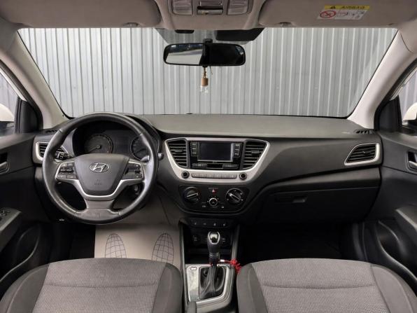 Hyundai Solaris II с пробегом 2017 года, цена 1 282 999 рублей, 98327 км, седан, Автокод Объявления