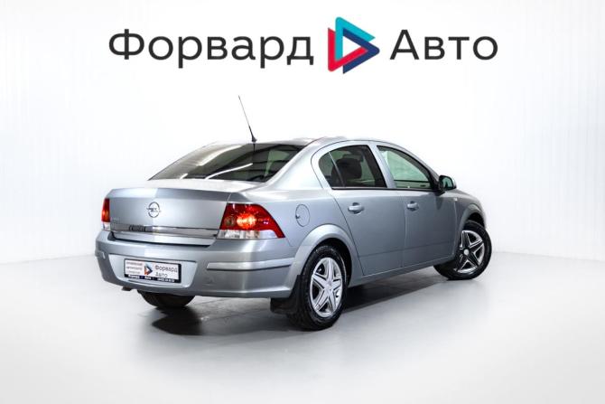 Opel Astra H Рестайлинг с пробегом 2012 года, цена 749 900 рублей, 83385 км, седан, Автокод Объявления