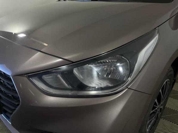 Hyundai Solaris II с пробегом 2018 года, цена 1 270 000 рублей, 156400 км, седан, Автокод Объявления