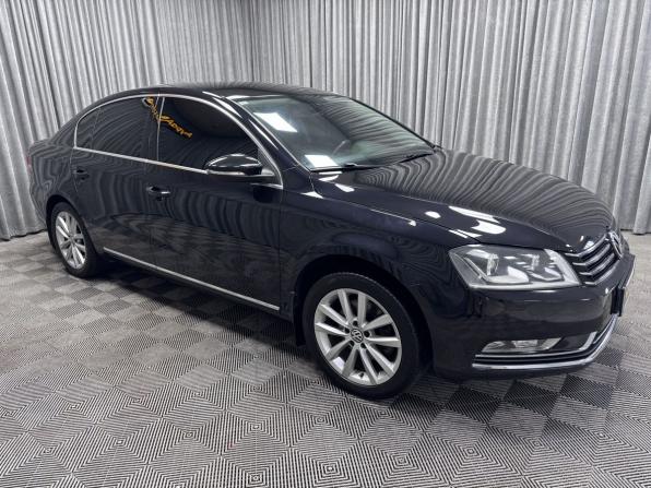 Volkswagen Passat B7 с пробегом 2013 года, цена 1 340 000 рублей, 207740 км, седан, Автокод Объявления