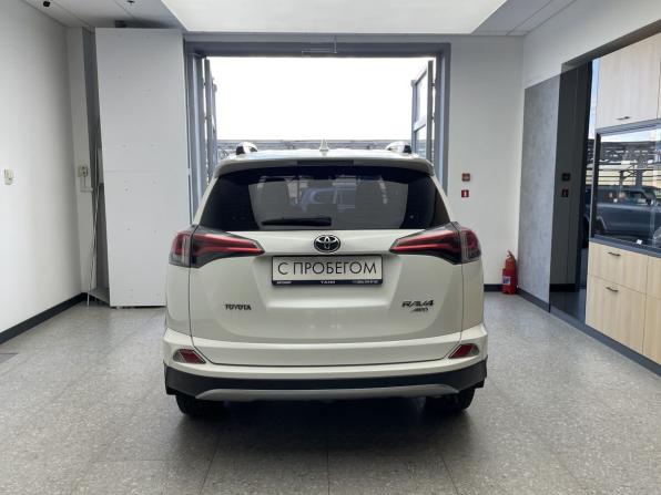 Toyota RAV4 IV (XA40) Рестайлинг с пробегом 2017 года, цена 2 735 000 рублей, 75000 км, внедорожник, Автокод Объявления