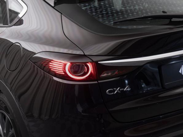 Mazda CX-4 I Рестайлинг с пробегом 2022 года, цена 2 920 000 рублей, 21591 км, внедорожник, Автокод Объявления